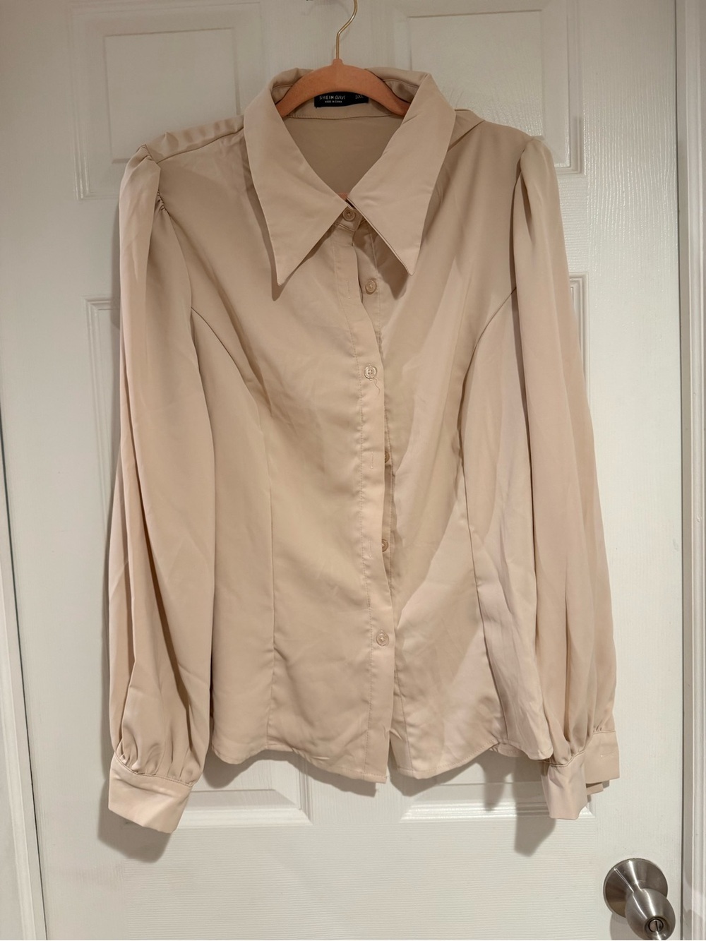 SHEIN Cream Button-Front Blouse with Oversized Collar